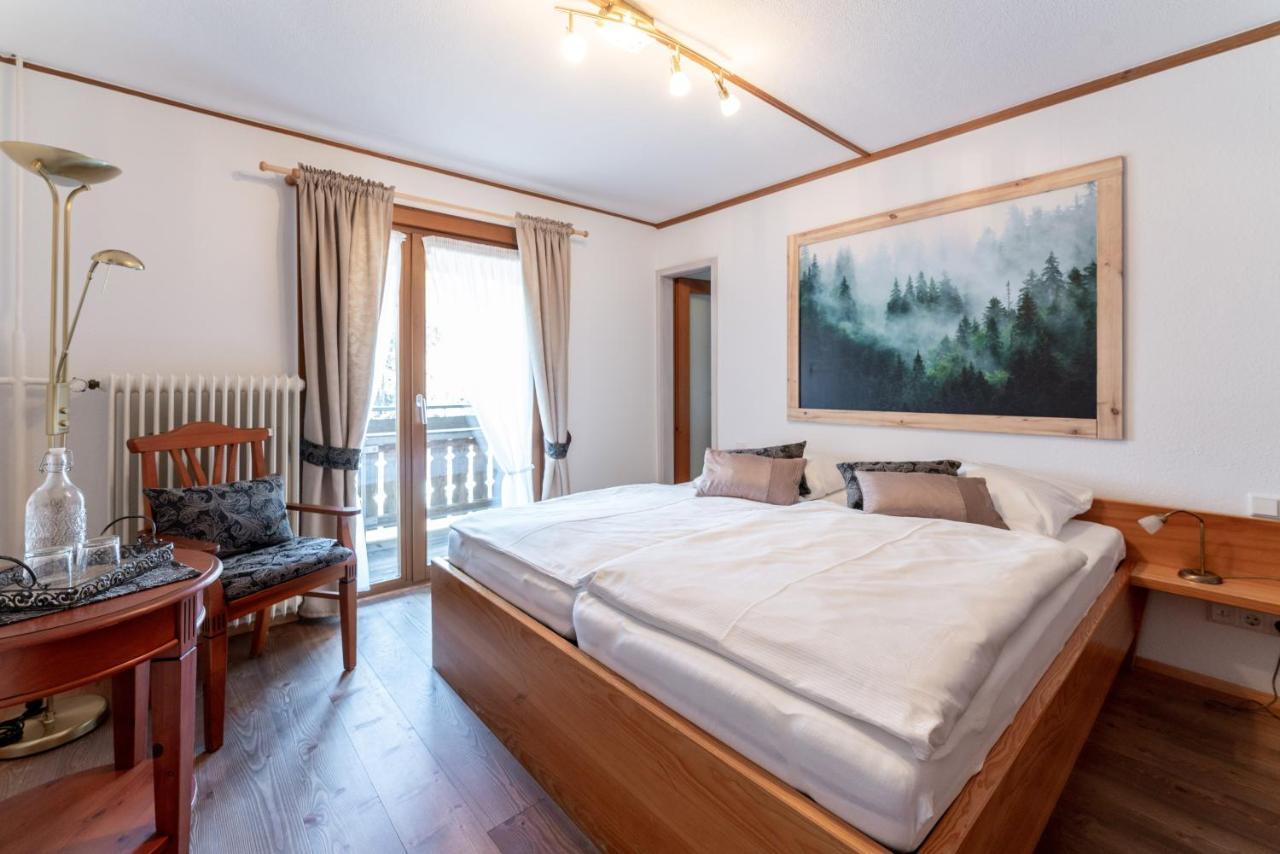 Hoehengasthaus Kolmenhof An Der Donauquelle Furtwangen Luaran gambar